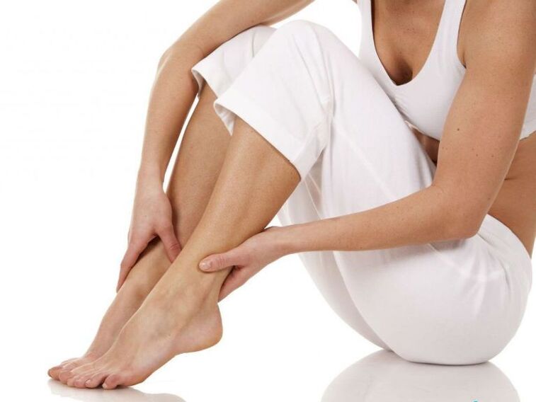 simptomi krčnih žil na nogah